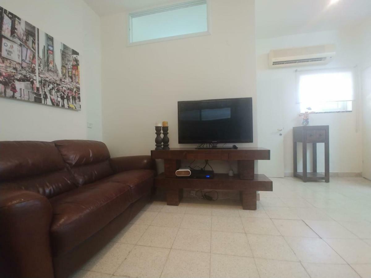 Lovely Apartment Premium Location 라마트간 외부 사진